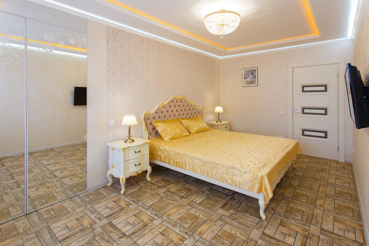 Apartment Near Railway Station Kiev Eksteriør bilde
